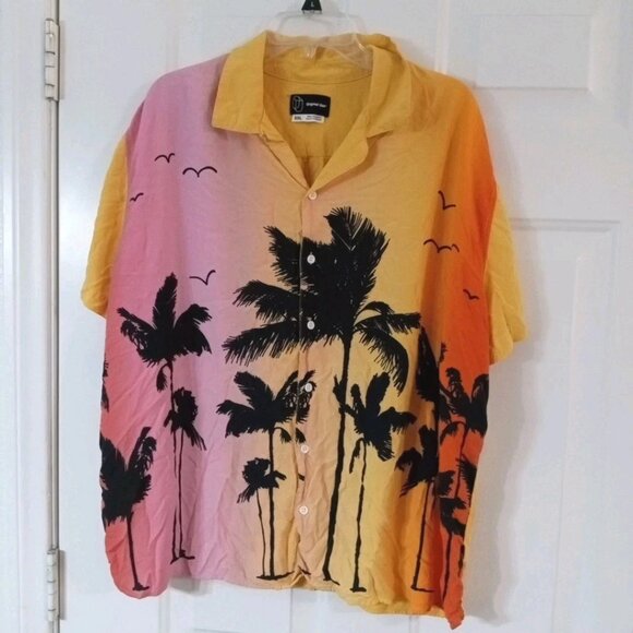 Original Use Men’s XXL Yellow/Orange/Pink Tropical Short Sleeve Button Down - Picture 1 of 5